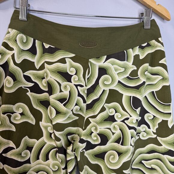 Pataloha Patagonia Kokawe Capri Copped Pants Olive Swirl Hook & Loop Sz 8 - Picture 7 of 11